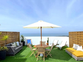 Nazaré Boutique w Sea View and Private Rooftop Terace